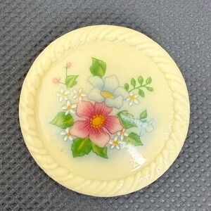 Vintage Avon "Spring Bouquet" porcelain brooch, released in 1984 Retro